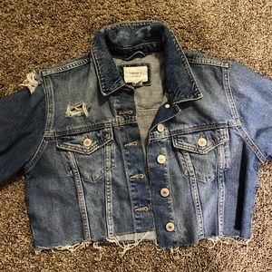 Crop distress Jean jacket
